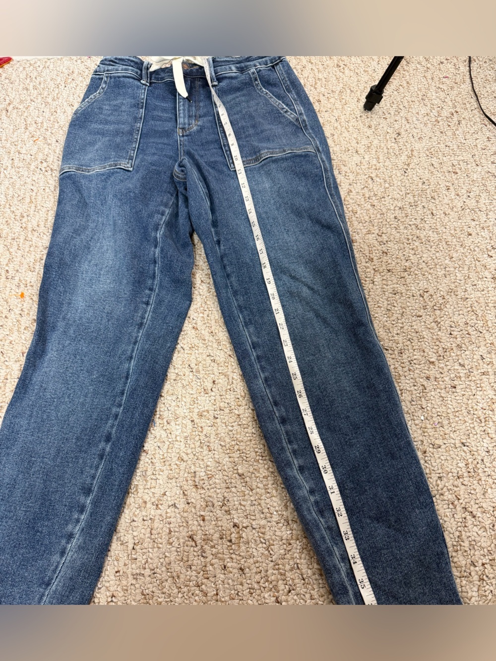 Judy Blue Highwaisted Medium Wash Cuffed Denim Joggers size 25 - Picture 8 of 12